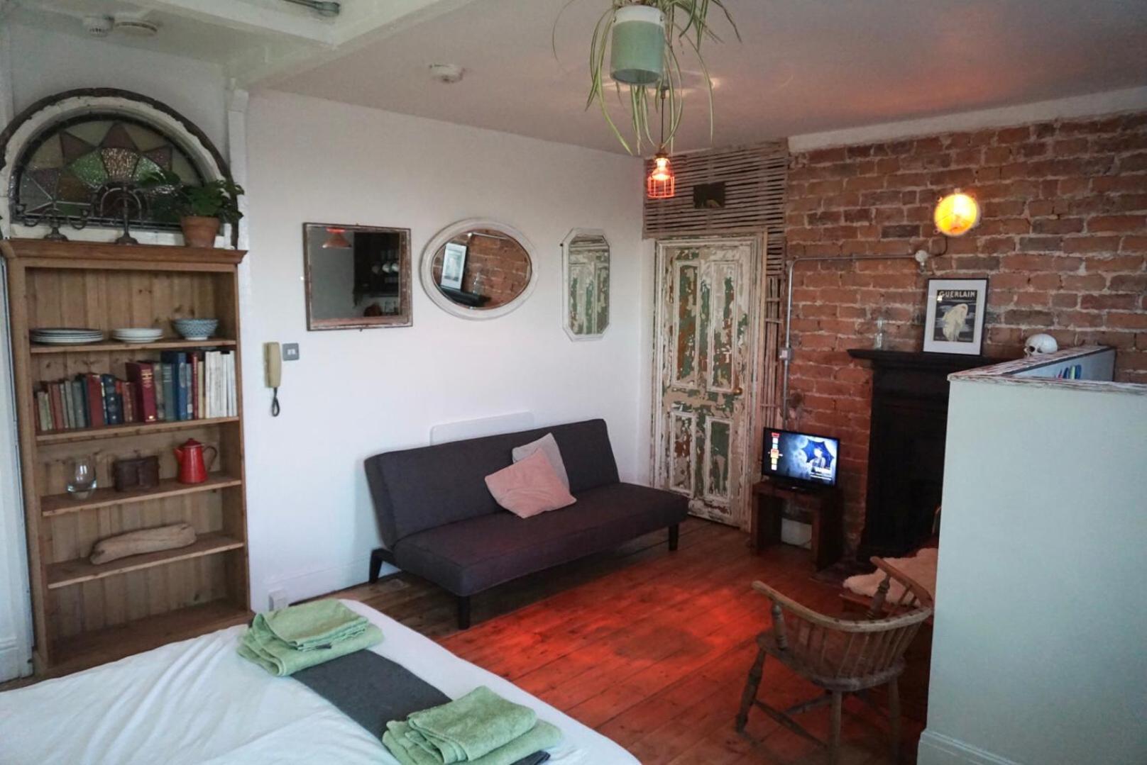 New! Castle View Studio Apartment Scarborough Kültér fotó